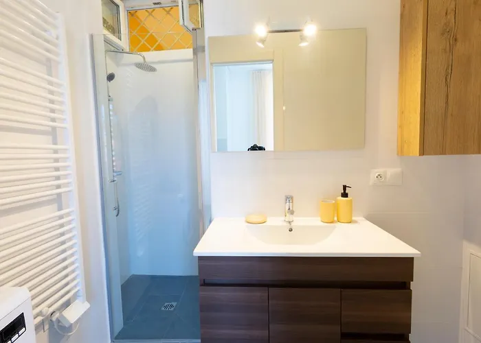 Marne I - 2 Pieces - Carre D'or Apartment