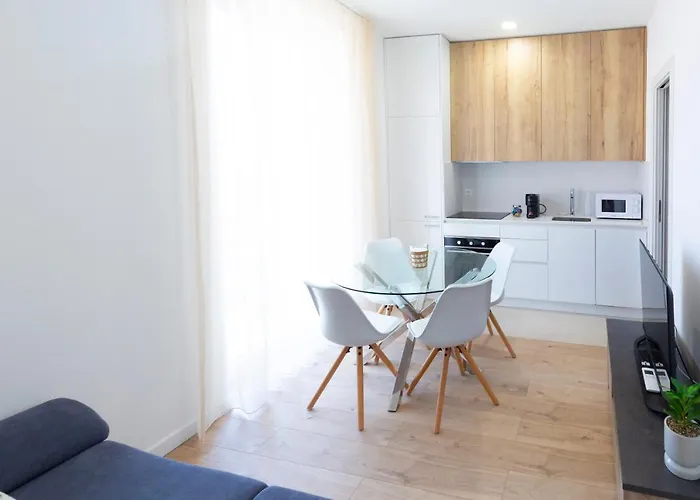 Appartement Marne I - 2 Pièces - Carré D'or